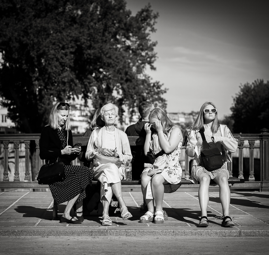 1st PrizeOpen Mono In Class 3 By Wayne Thomas For Summer Sun On The Seine SEP-2025.jpg